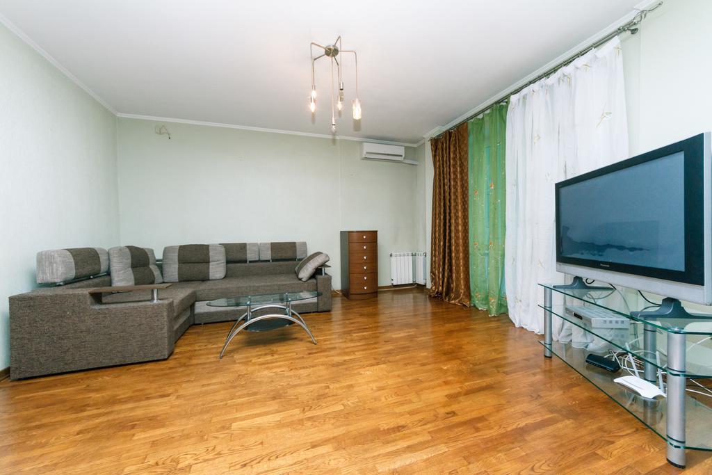 Two-Storey Apartment Near Iec Kyiv Exterior photo